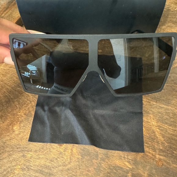 Ysl sunglasses - Picture 3 of 6